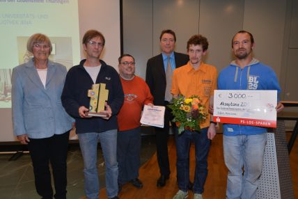 Dr. Heike Schreer (Lebenshilfe Thüringen), Hans-Jürgen Hillesheim, Ronny Hiller (alle Thüringer Universitäts- und Landesbibliothek Jena), Prof. Dr. Michael Behr (Thüringer Ministerium für Wirtschaft, Arbeit und Technologie), Martin Halter und Michael Bürger (Thüringer Universitäts- und Landesbibliothek Jena)